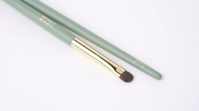 108R MINI SHADER- PONY HAIR SMALL FLAT MAKEUP BRUSH- FOR LASH LINE- BRUSH FOR PERFECT SMOKED EYELINER