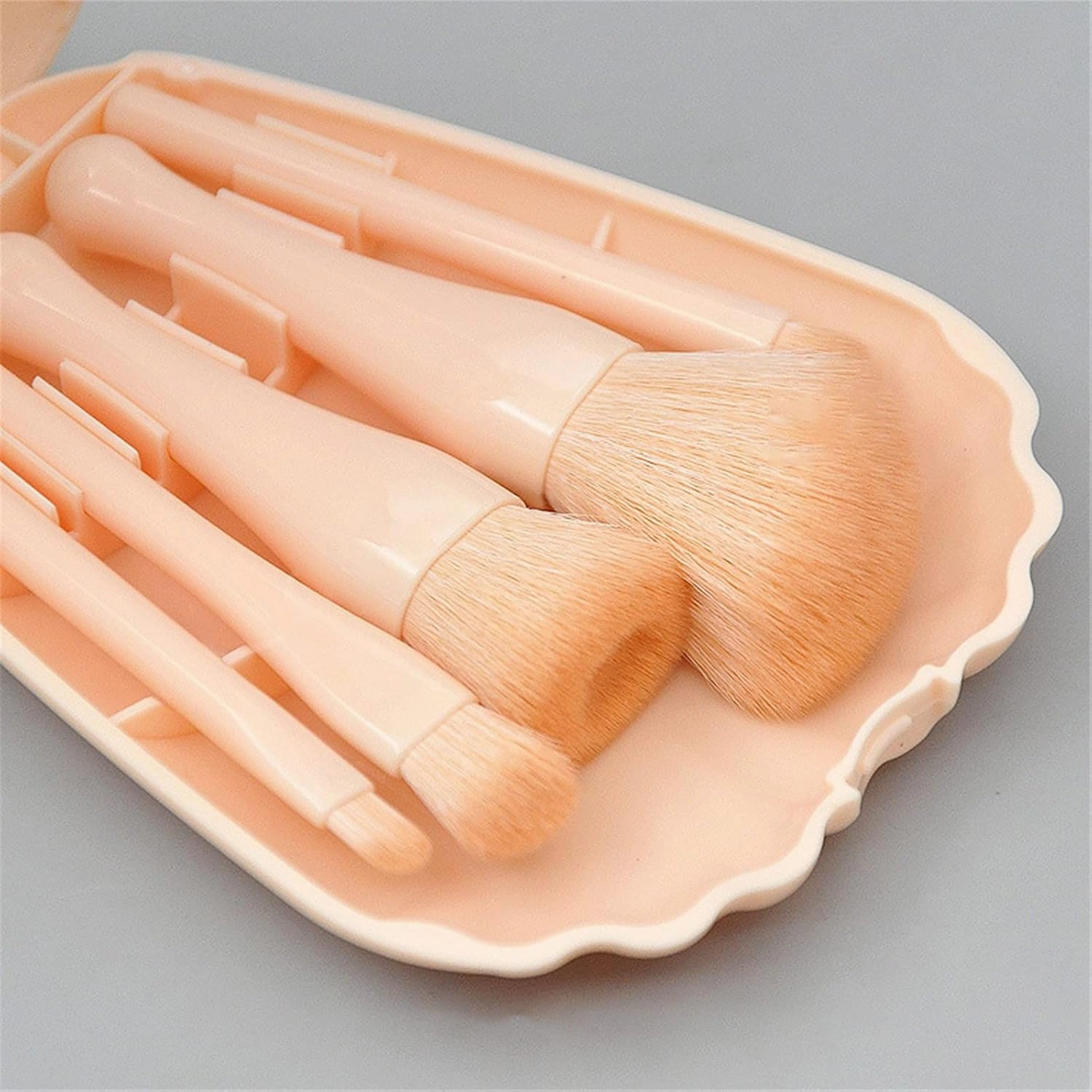5 Pieces Of Makeup Brush Set Portable Plastic Handle Powder Blusher Brush Eye Beauty Tools Flat Makeup Brush(Color:D)
