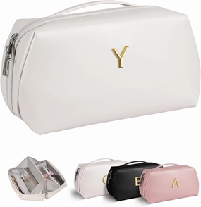 Birthday Gifts for Teen Girls, Initial Travel Makeup Bag for Women, Large Capacity Cosmetic Toiletry Pouch with Divider & Brush Storage, PU Leather Waterproof, Bridesmaid Gifts for Wedding Day