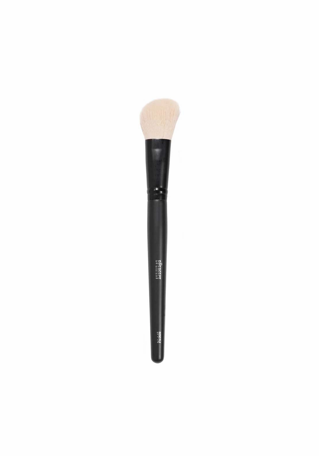 Bpf04 - Angled Bronzer And Contour Brush
