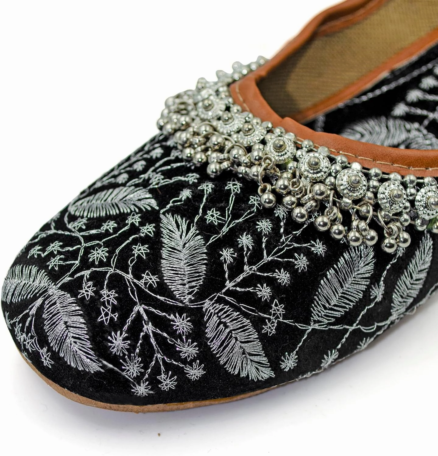 Chandrakala Payal Mojaris for Women, Flats Punjabi Jutti Embellished Khussa (WF154-P)