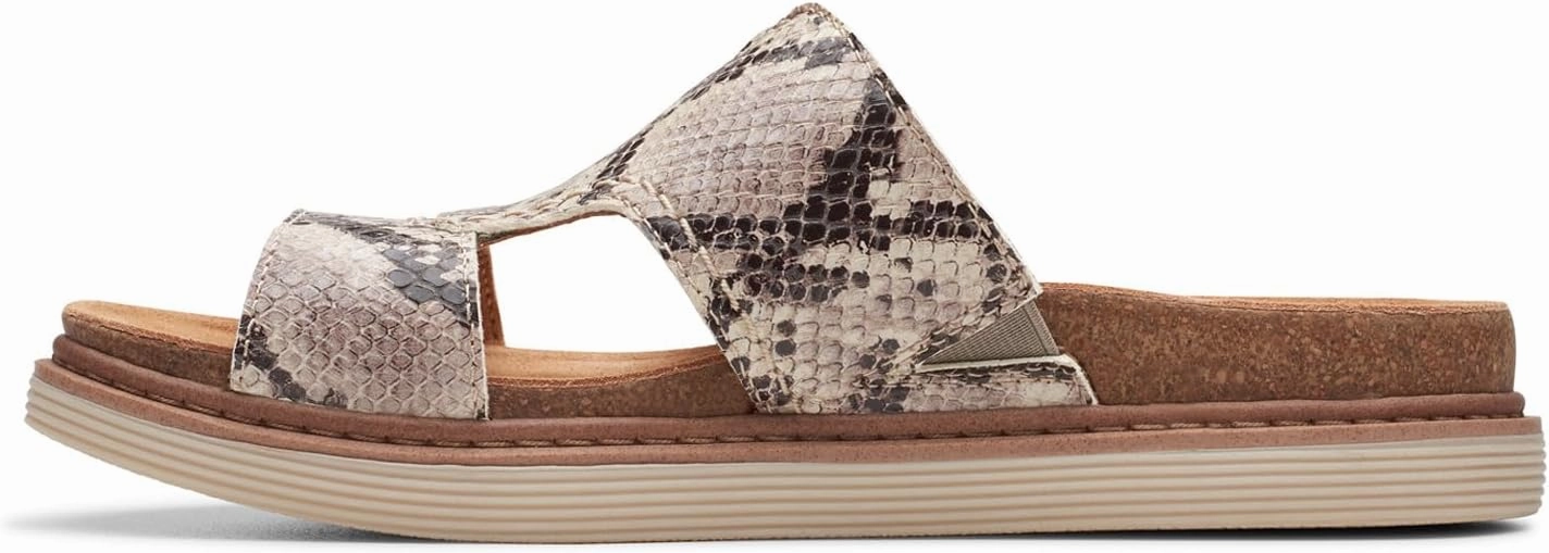 Clarks Women's Arwell Walk Flat Sandal