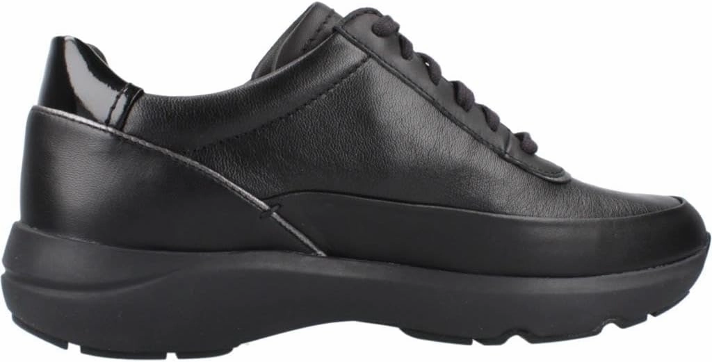 Clarks Women's Sneaker