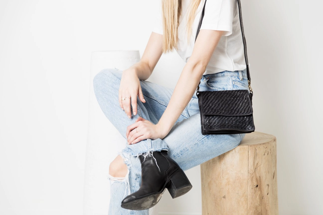 Hut Weave Crossbody Bag