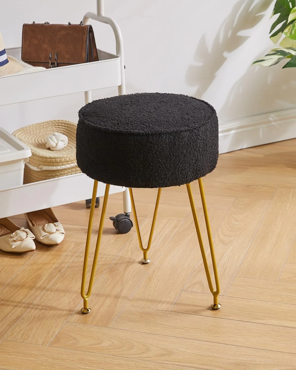 IBUYKE Teddy Velvet Round Footrest Ottoman, Makeup Vanity Side Table, Velvet Dressing Table Seat, Pouf Couch Stool for Living Room Bedroom, Black WBD009B