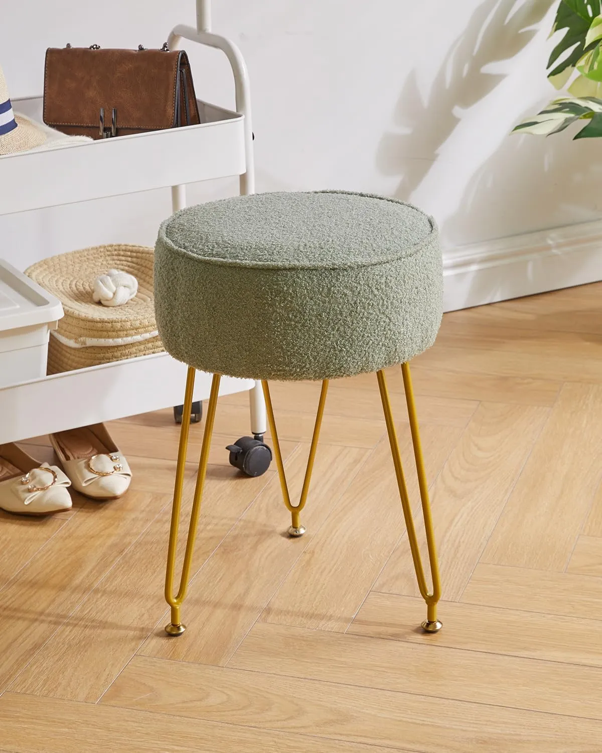 IBUYKE Teddy Velvet Round Footrest Stool Ottoman, Makeup Vanity Stool Side Table, Velvet Dressing Table Seat, Pouf Couch Stool, for Living Room Bedroom, Light Green WBD009D