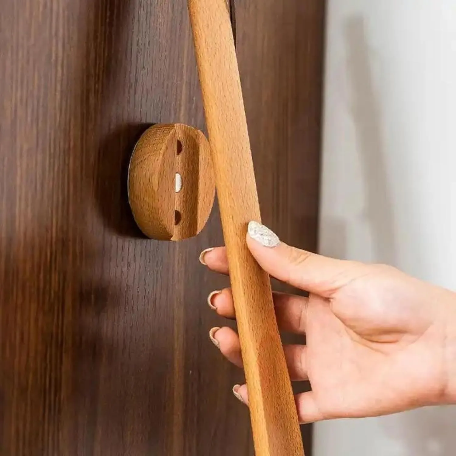 Kolbein 19.7" Long Wooden Shoehorn - Magnetic, Easy Wall Mount, Durable & Elegant Beechwood Design, Comfortable Shoe Wearing