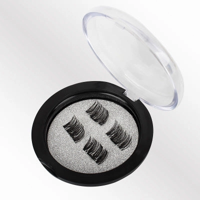 Lightweight magnetic eyelashes
