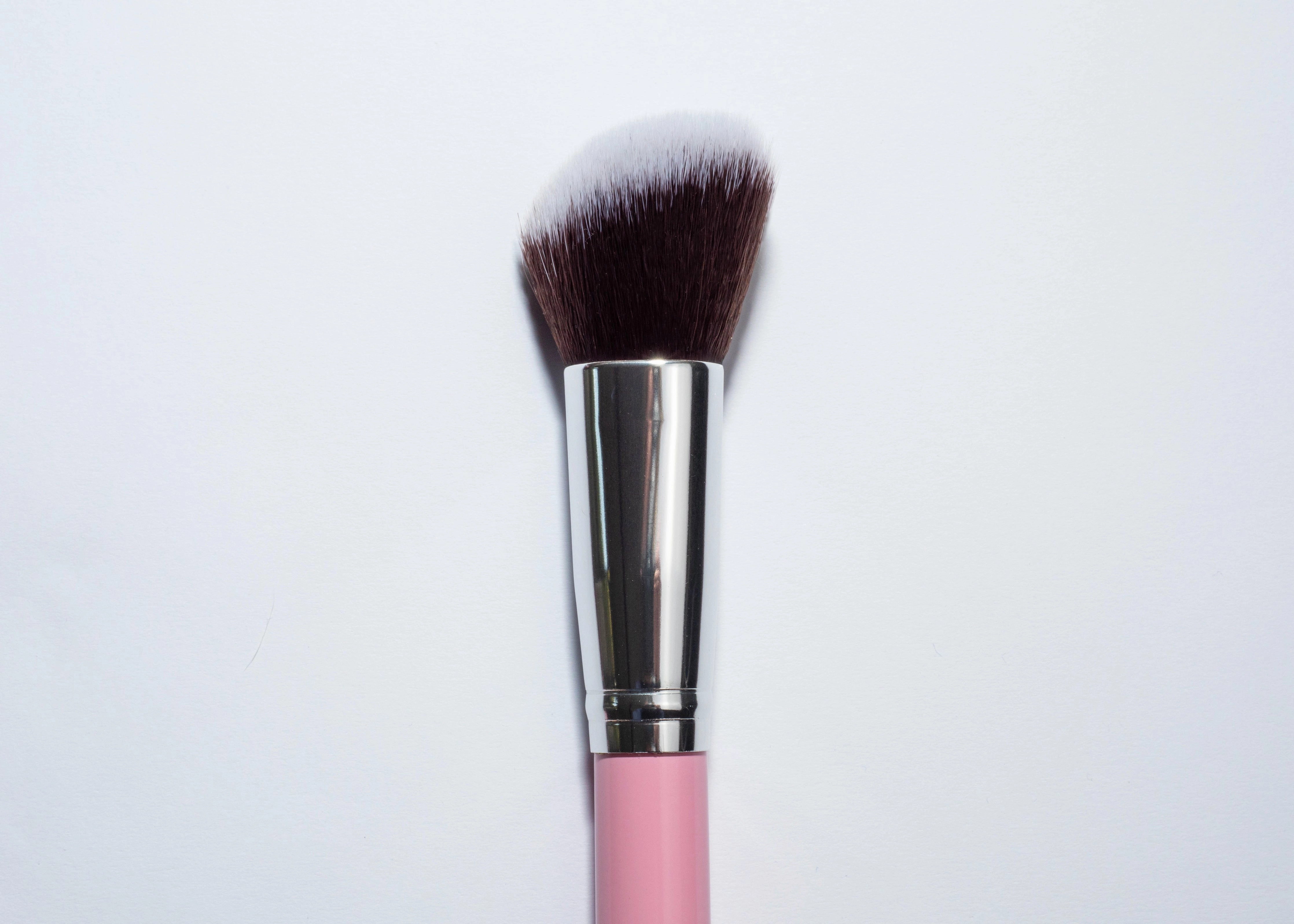 Pink Angled Powder Contour Brush