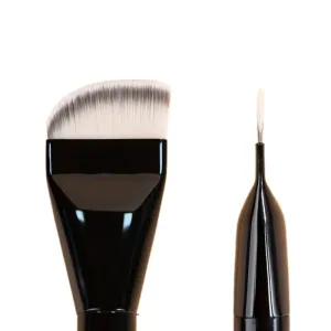 Versatile Face Mask Brush, Flat Curved Head for Liquid Foundation & Mask Cream, ABS Plastic Handle, Unscented (Black)